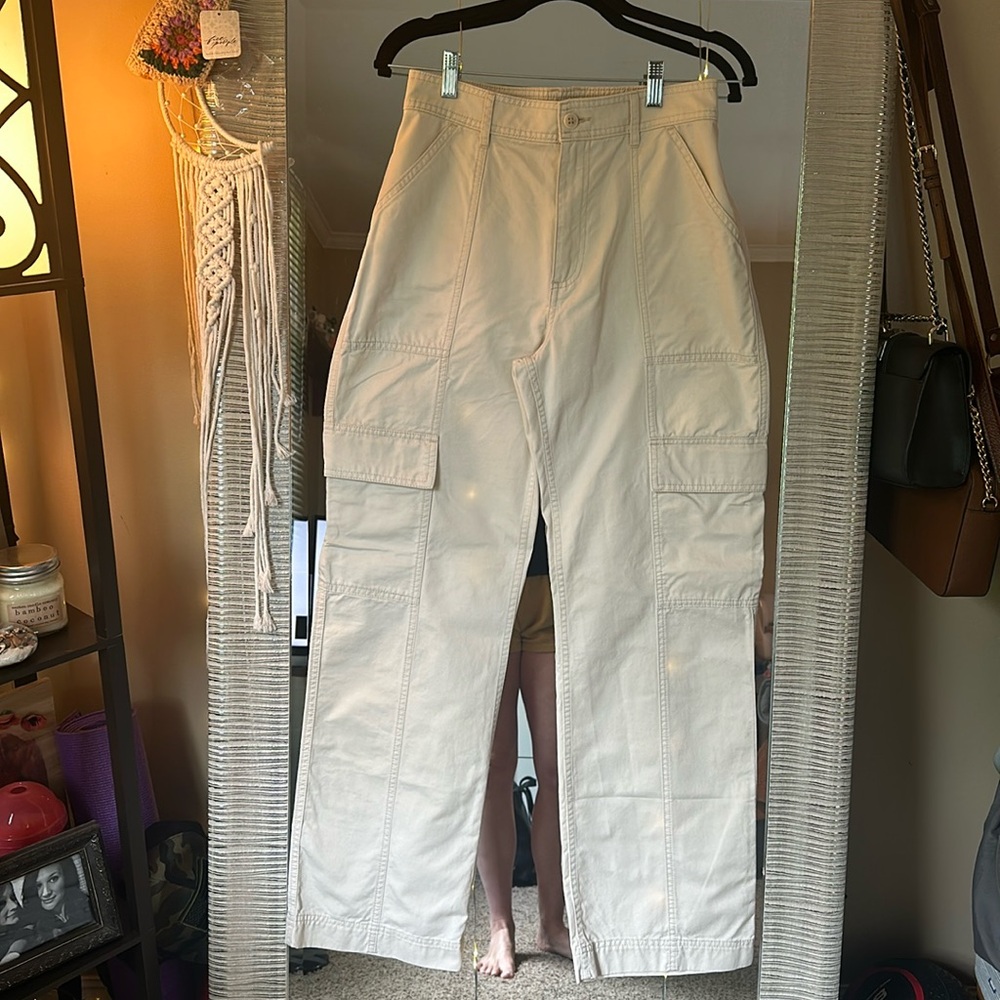 Abercrombie & Fitch khaki cargo loose fit pants